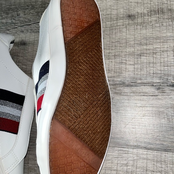 Nautica White Slip-On Shoes loafers with Red and Blue Accents - Picture 3 of 5